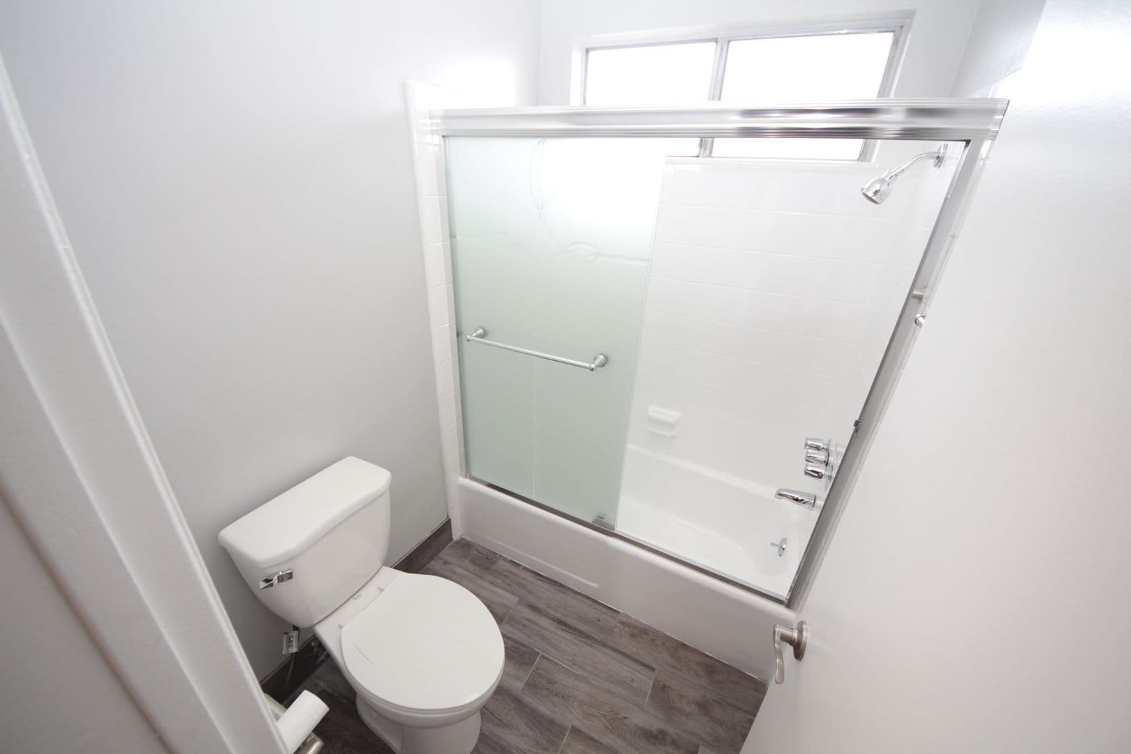 Los Angeles Apartment: 12133, 12135 Mitchell Avenue