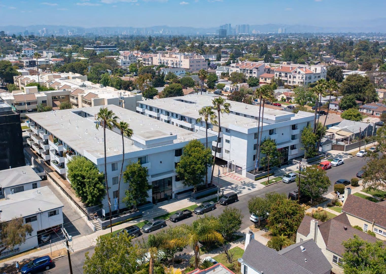 Los Angeles Apartment: 12133, 12135 Mitchell Avenue