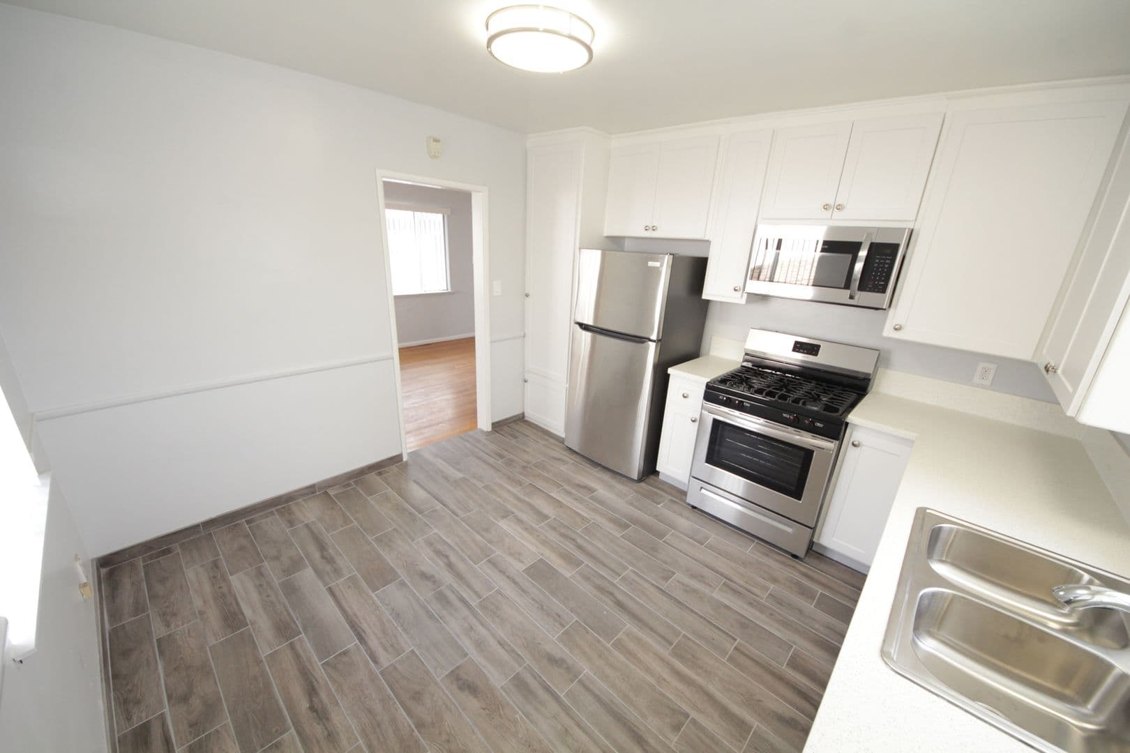 Los Angeles Apartment: 7021 - 7089 West Manchester Avenue