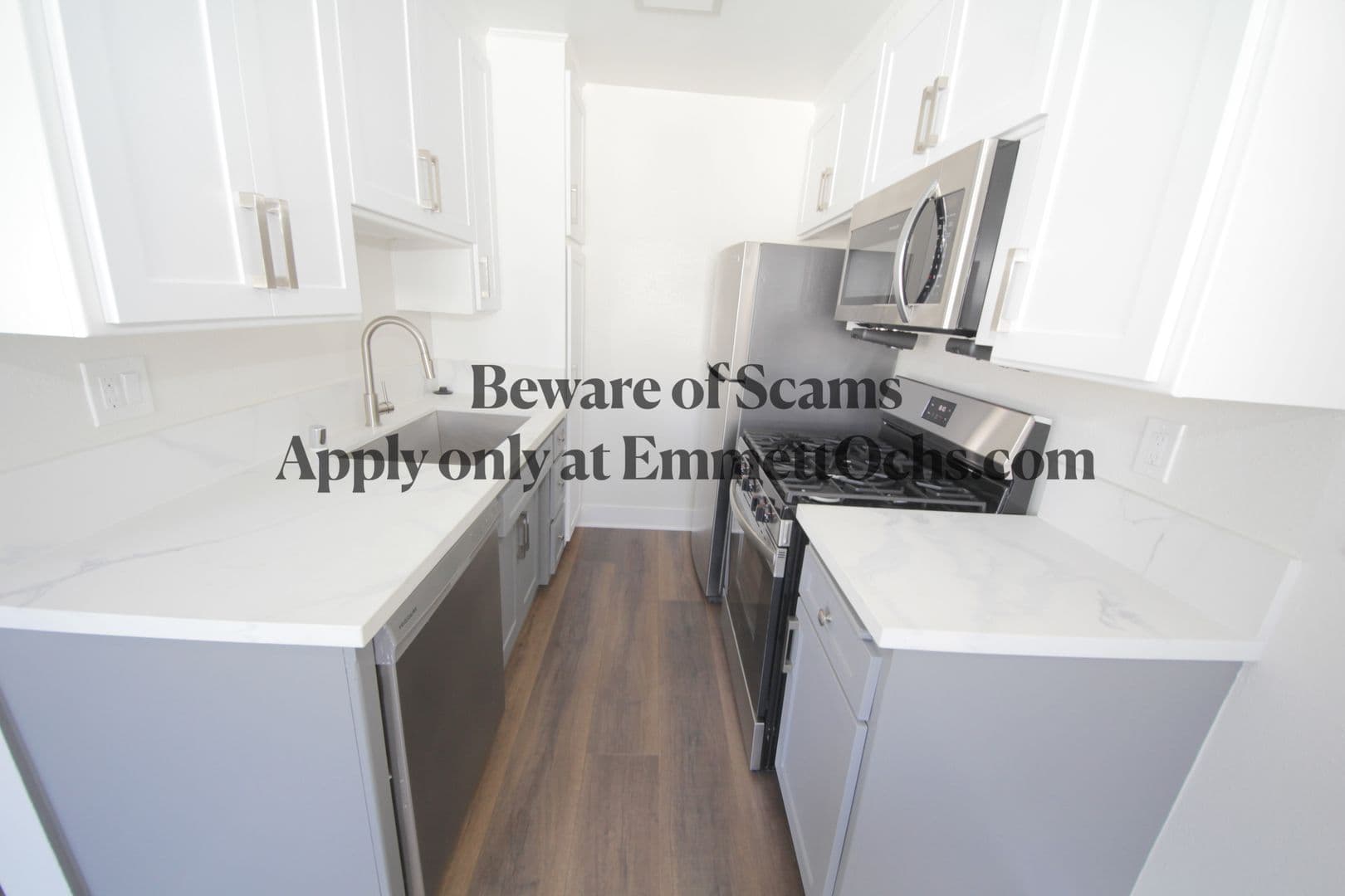 Los Angeles Apartment: 12133, 12135 Mitchell Avenue