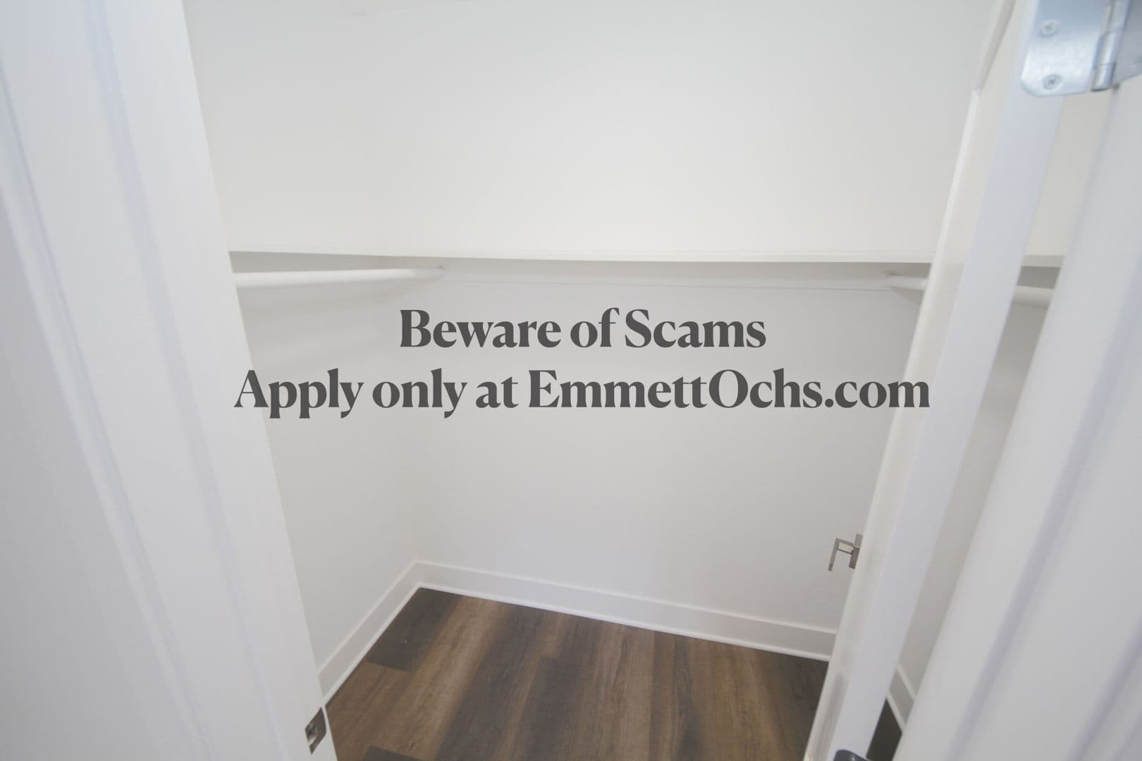 Los Angeles Apartment: 12133, 12135 Mitchell Avenue