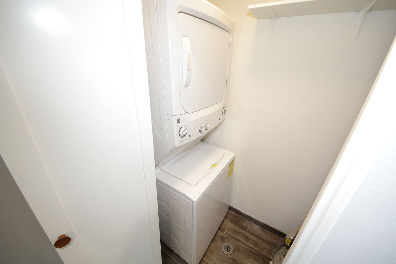 Los Angeles Apartment: 2647 South Barrington Avenue