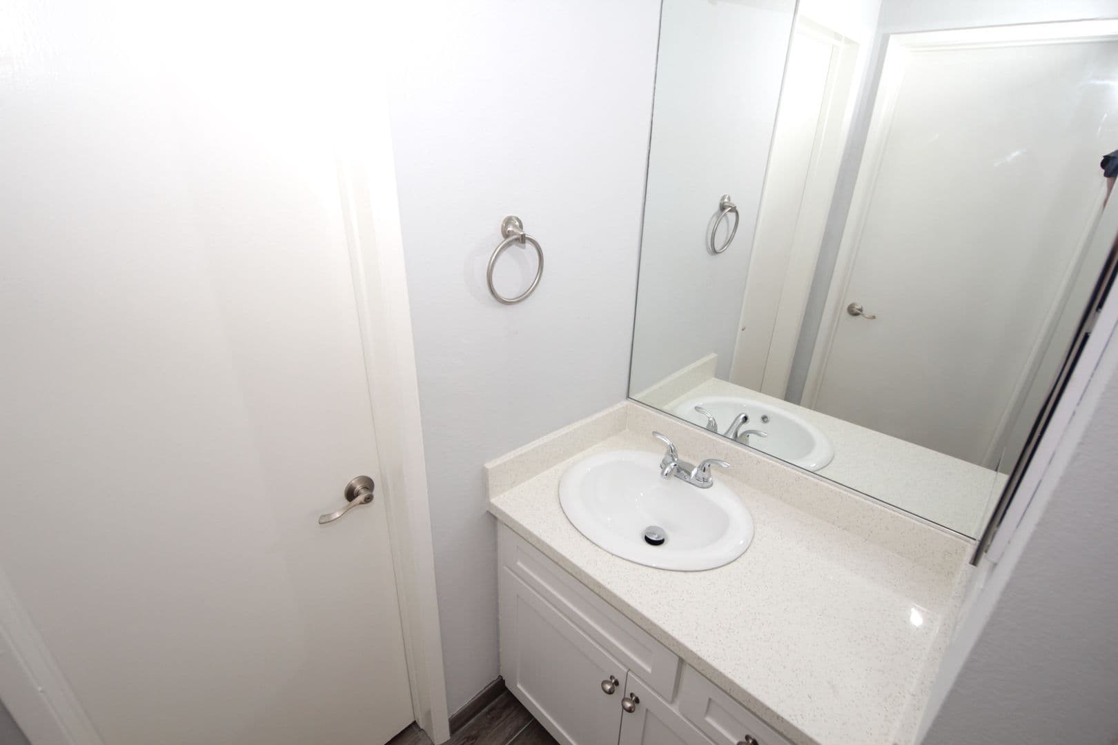 Los Angeles Apartment: 12133, 12135 Mitchell Avenue