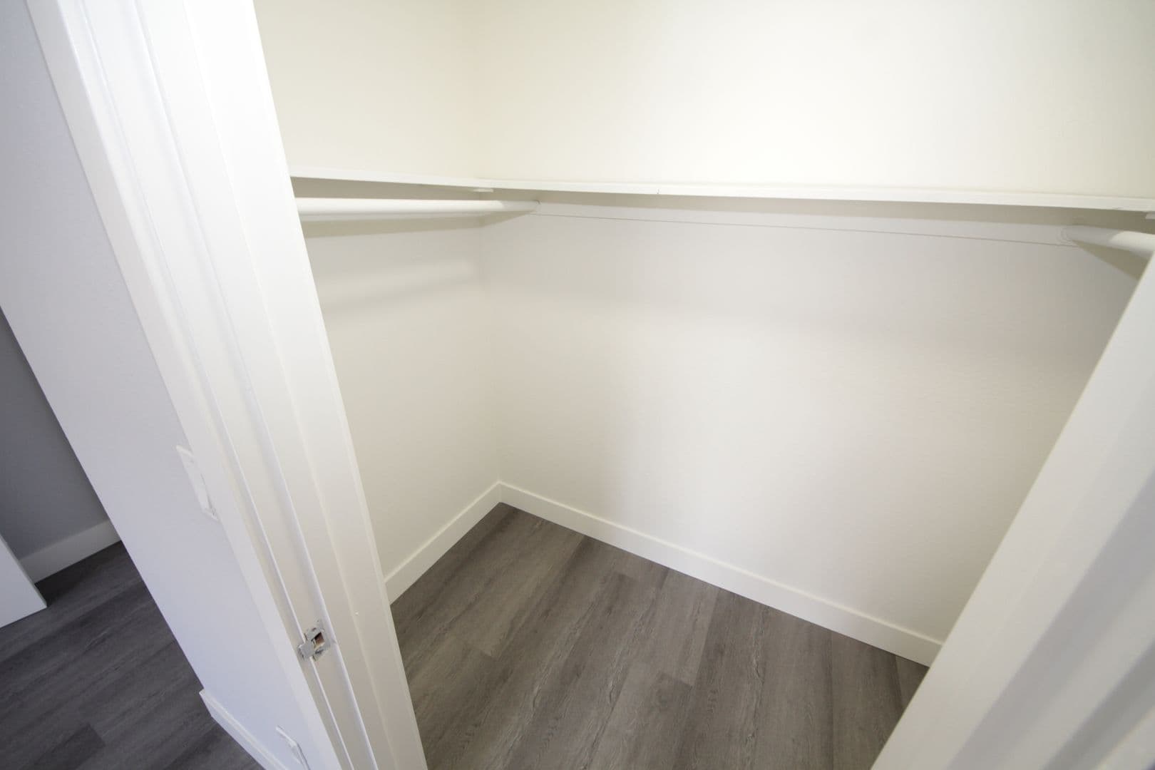 Los Angeles Apartment: 12133, 12135 Mitchell Avenue