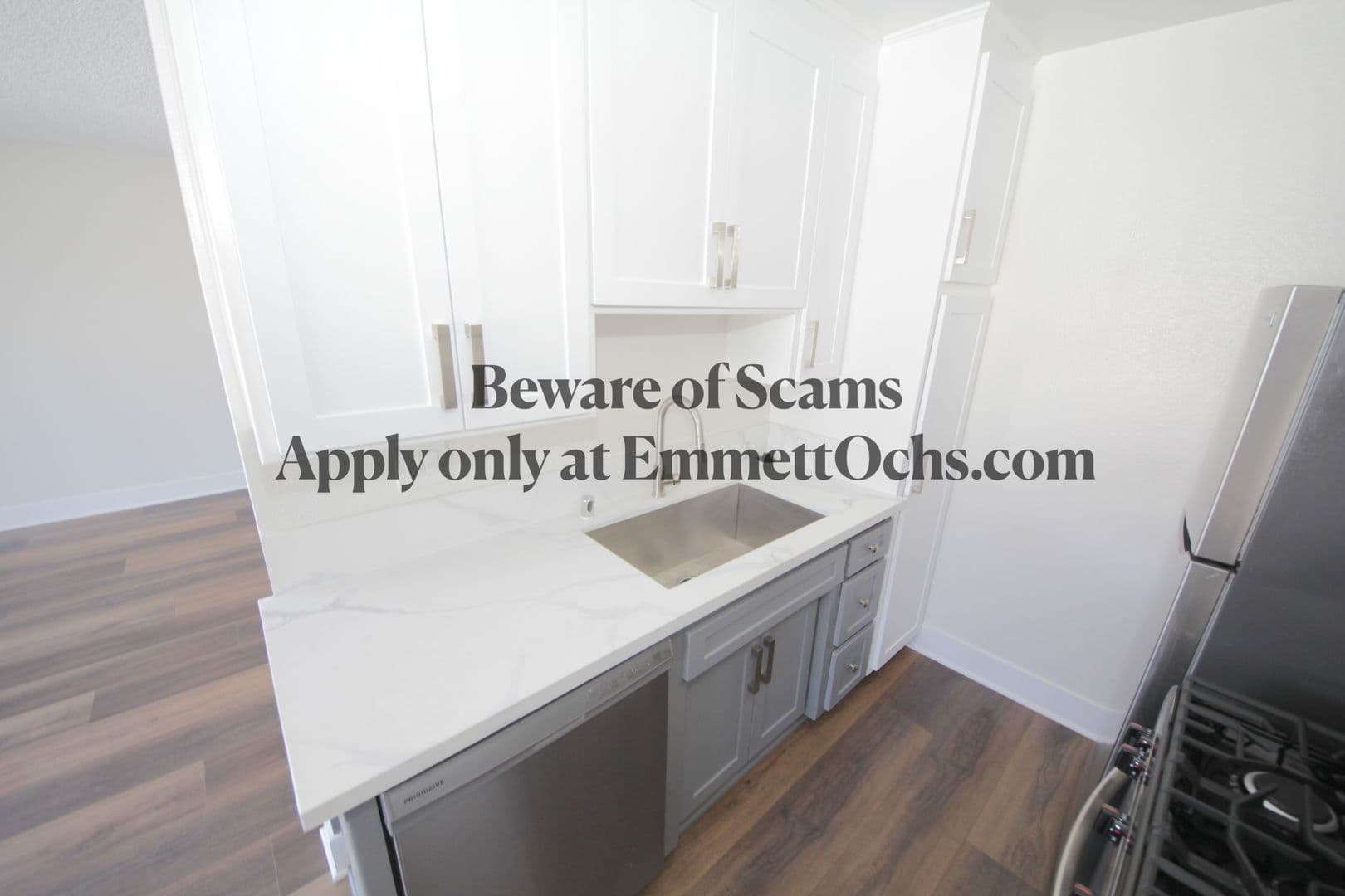 Los Angeles Apartment: 12133, 12135 Mitchell Avenue
