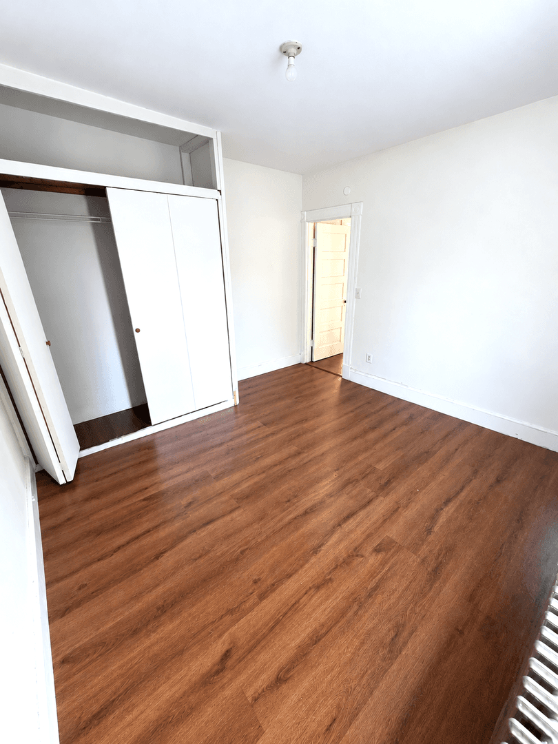Waterbury Apartment: 503 Baldwin St