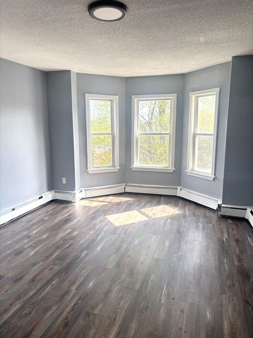 Hartford Apartment: 56 Judson Street