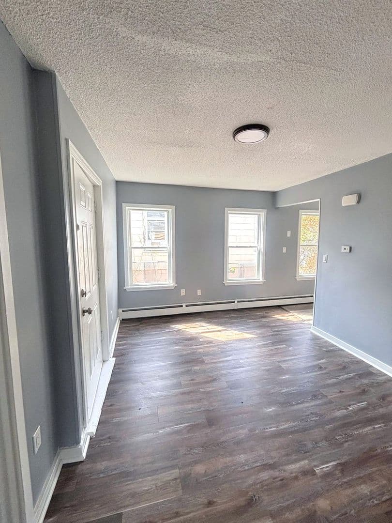 Hartford Apartment: 56 Judson Street