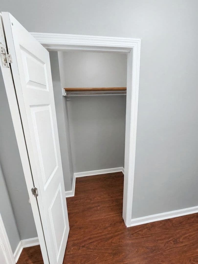 WATERBURY Apartment: 1696 N MAIN STREET