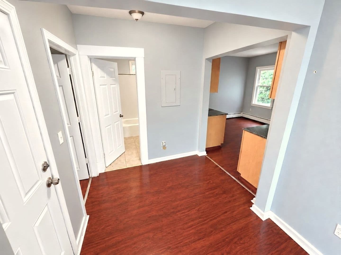 WATERBURY Apartment: 1696 N MAIN STREET