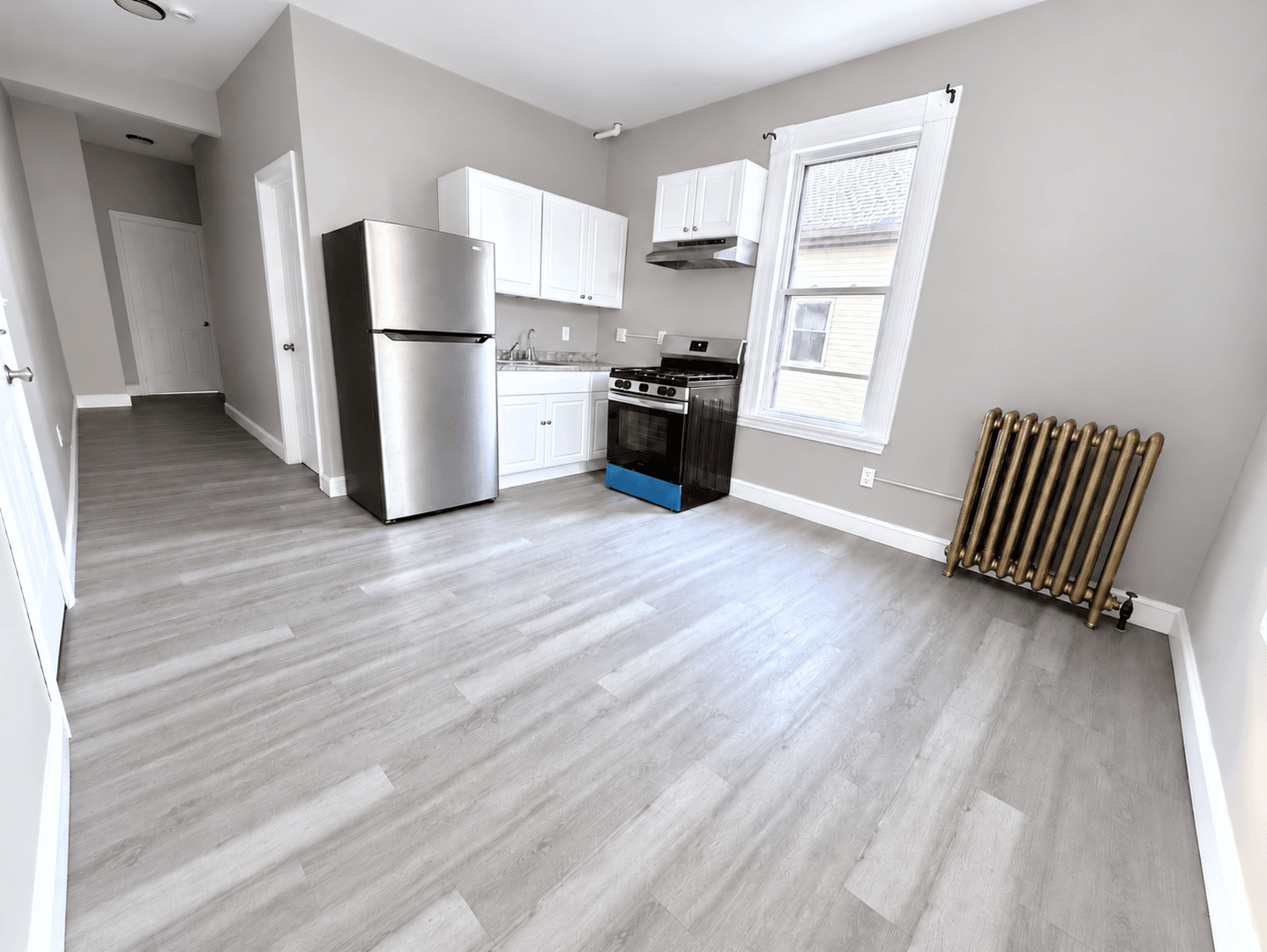 Waterbury Apartment: 66 Holmes Ave