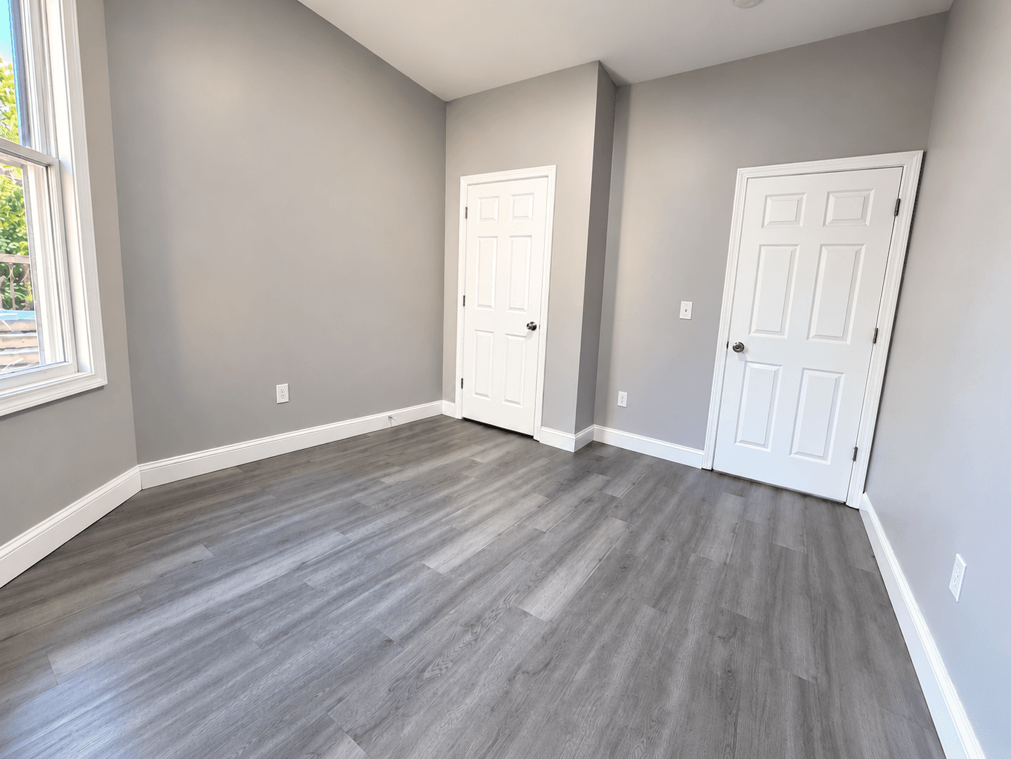 Waterbury Apartment: 66 Holmes Ave