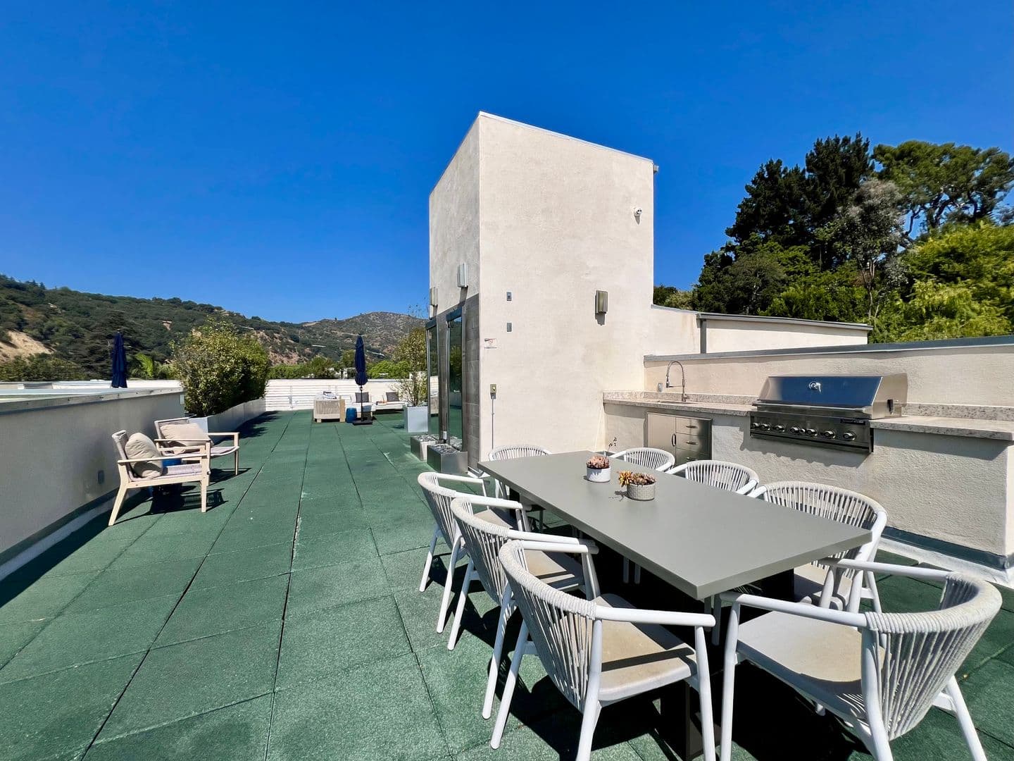 Bel-Air Apartment: 11715 Bellagio Road