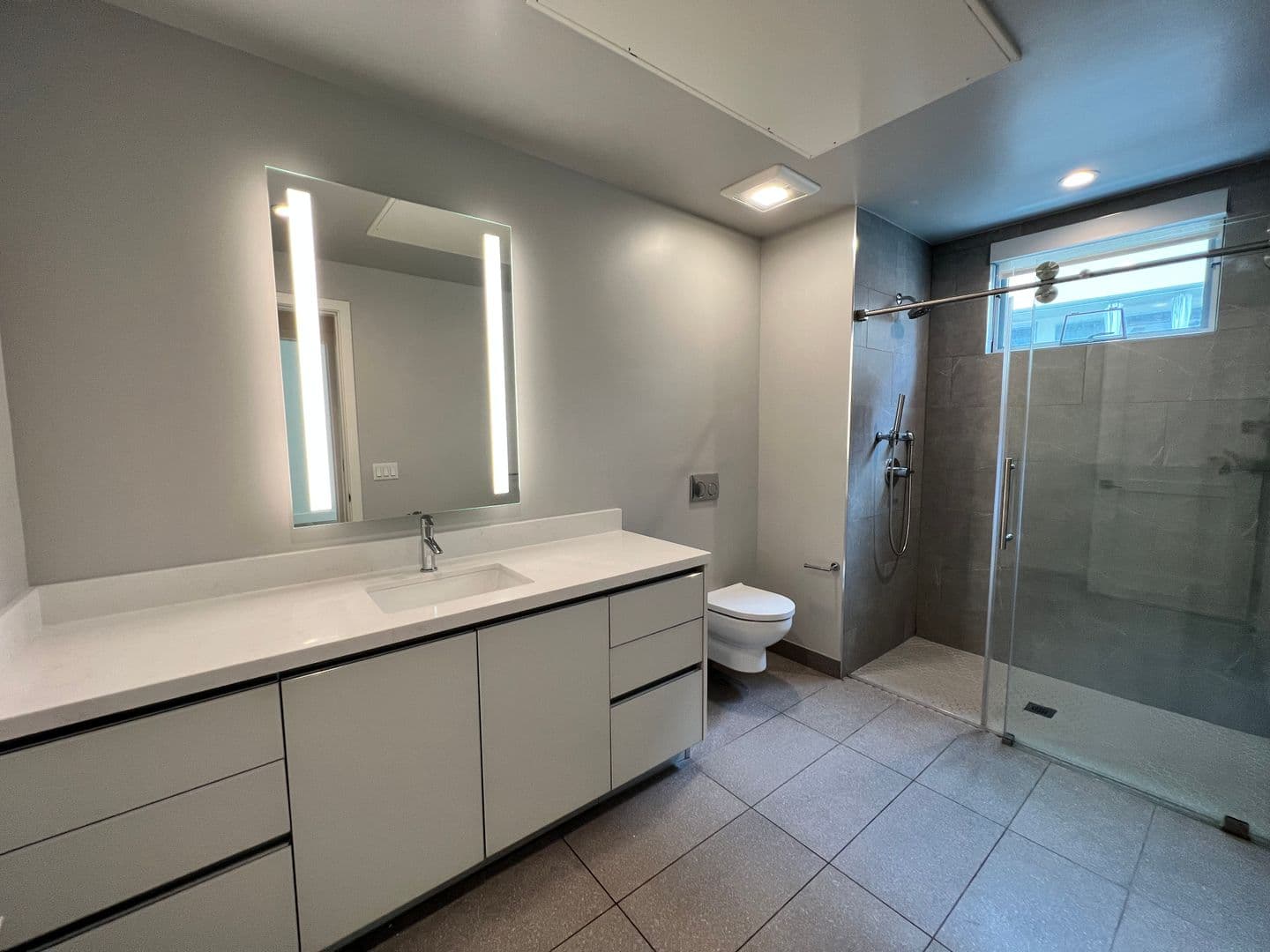 West Hollywood Apartment: 1001 N Fairfax Ave