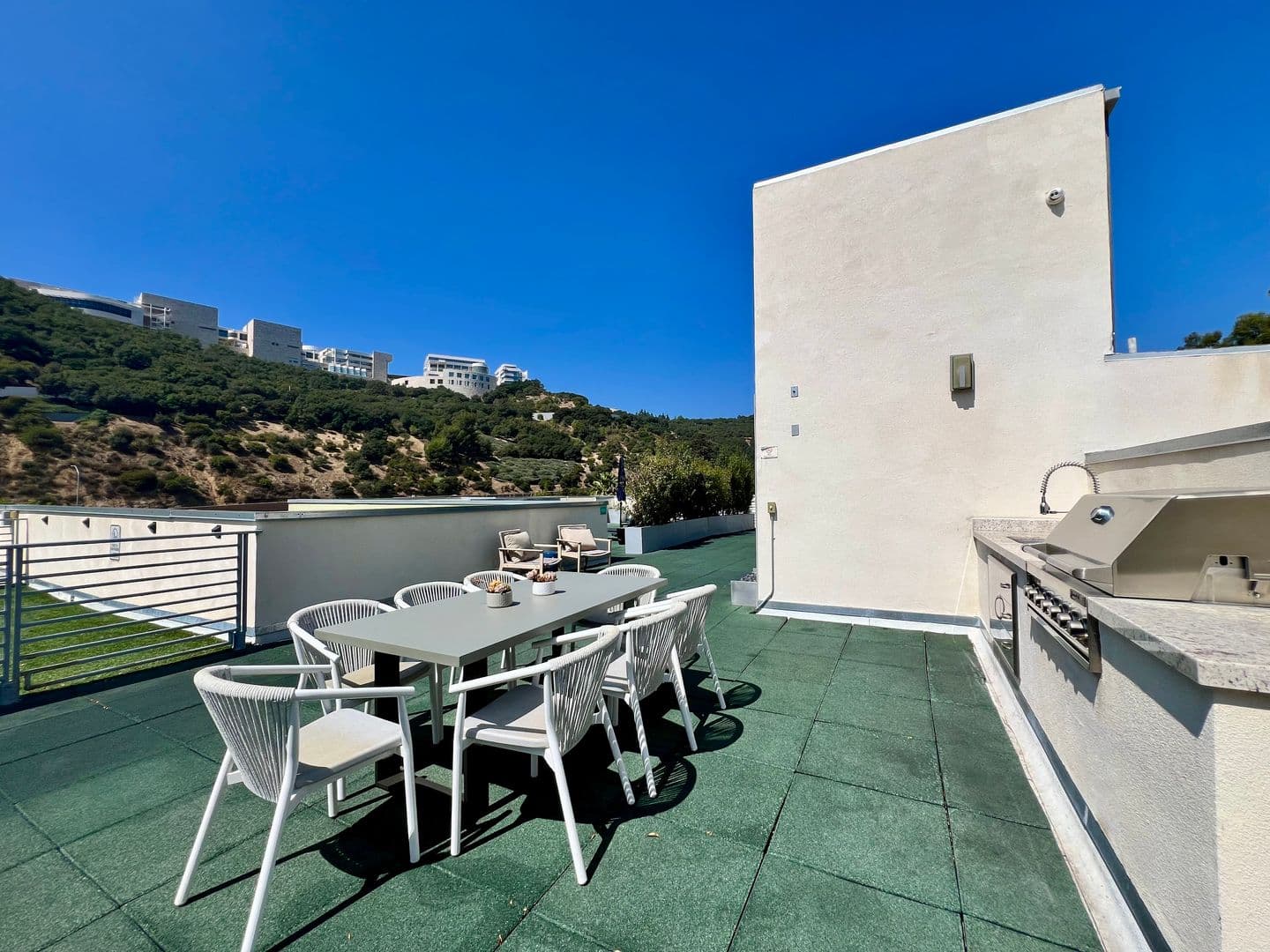 Bel-Air Apartment: 11715 Bellagio Road