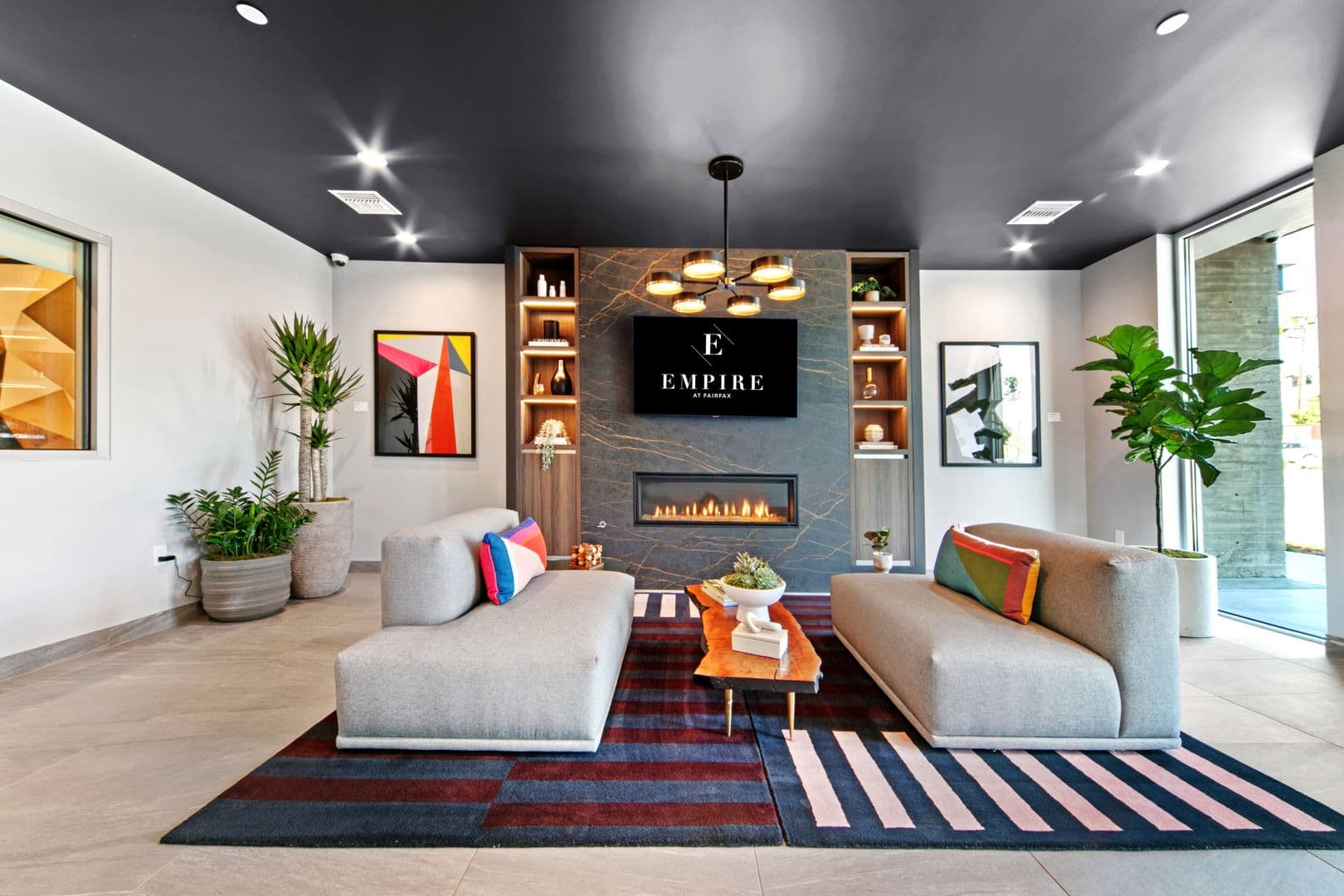 West Hollywood Apartment: 1001 N Fairfax Ave