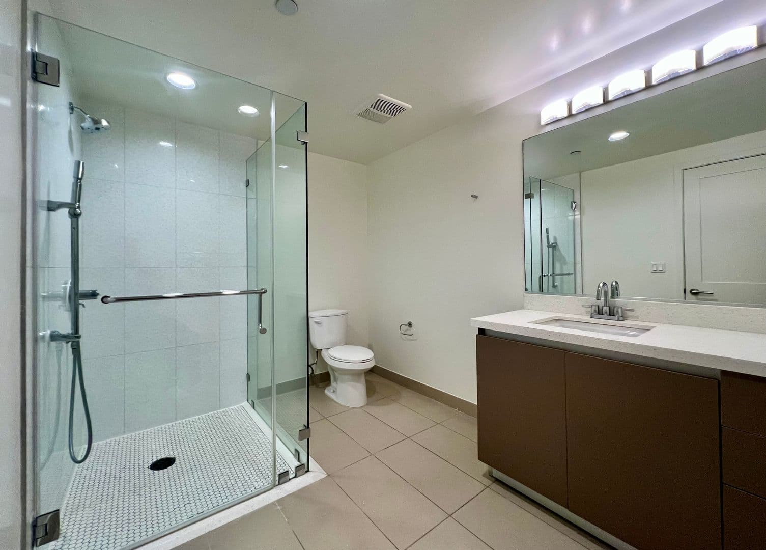 Bel-Air Apartment: 11715 Bellagio Road