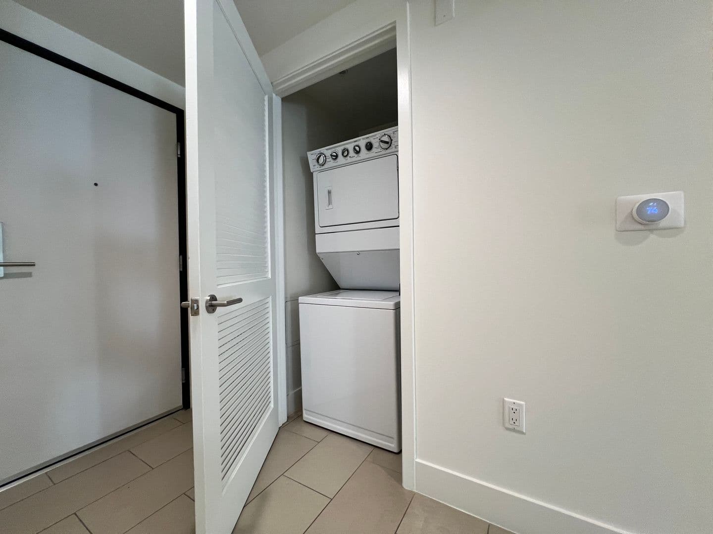 Bel-Air Apartment: 11715 Bellagio Road
