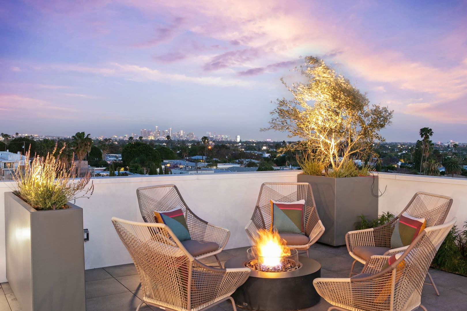 West Hollywood Apartment: 1001 N Fairfax Ave