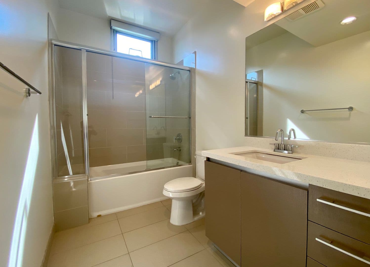 Bel-Air Apartment: 11715 Bellagio Road
