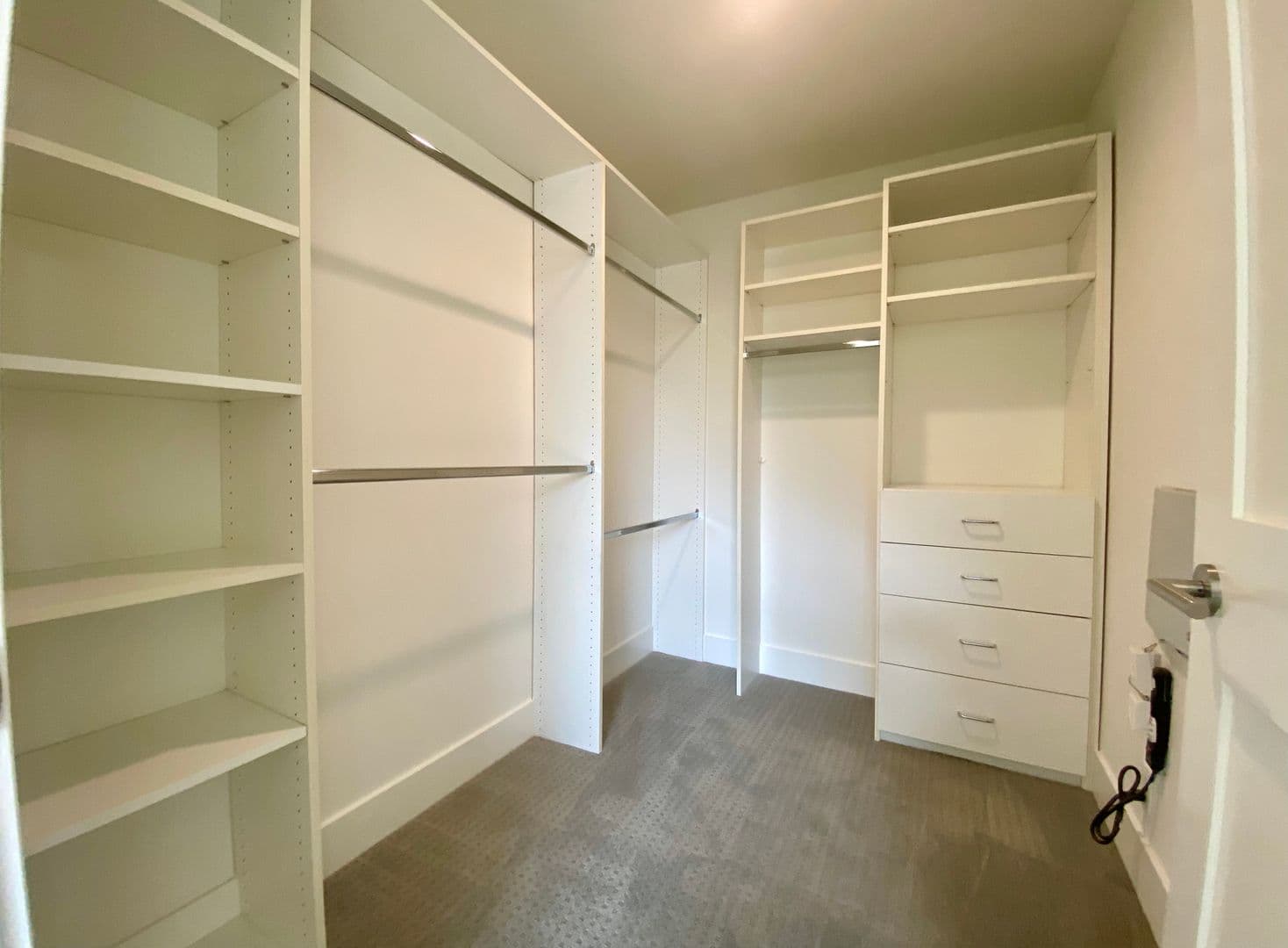 Bel-Air Apartment: 11715 Bellagio Road