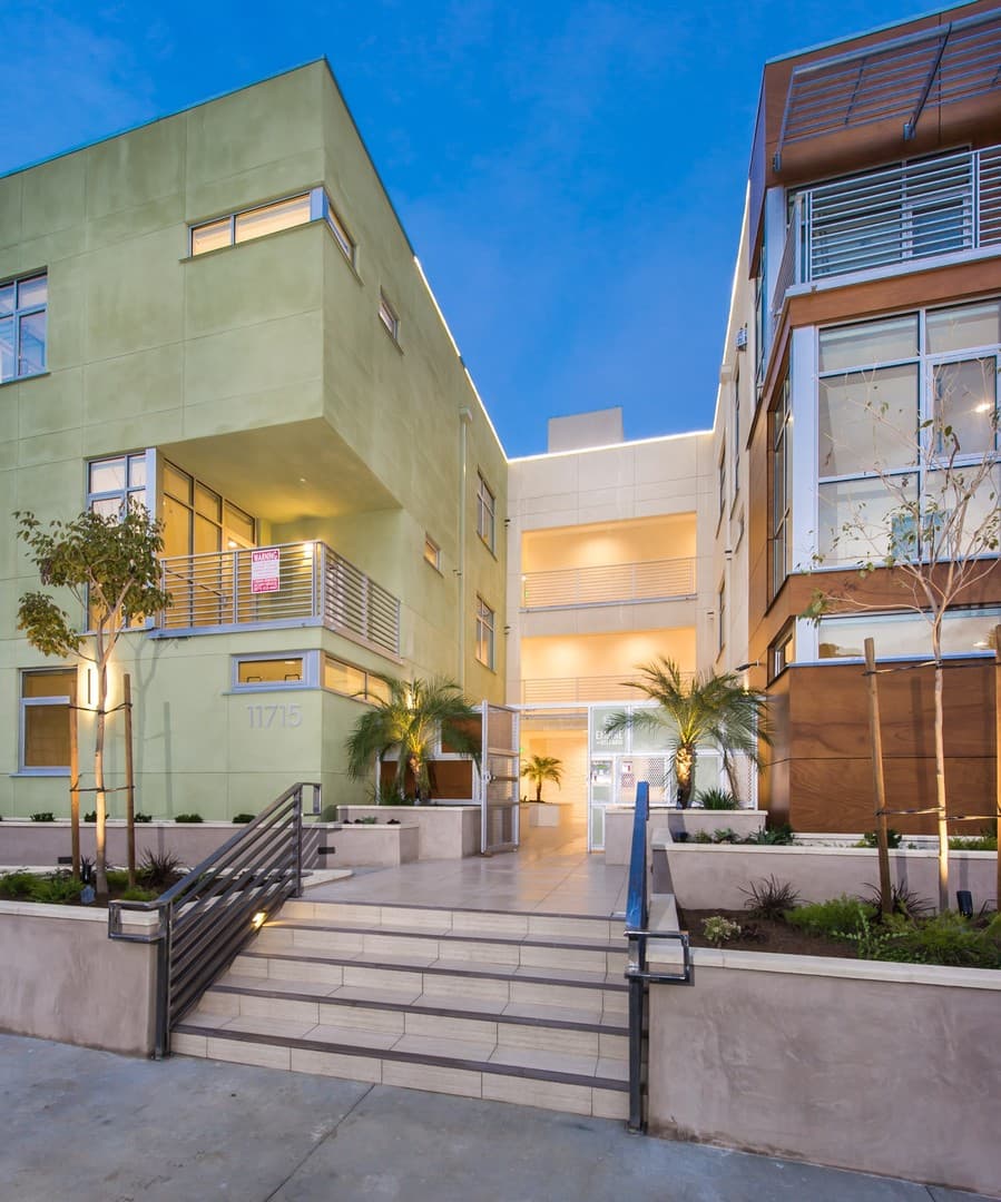 Bel-Air Apartment: 11715 Bellagio Road