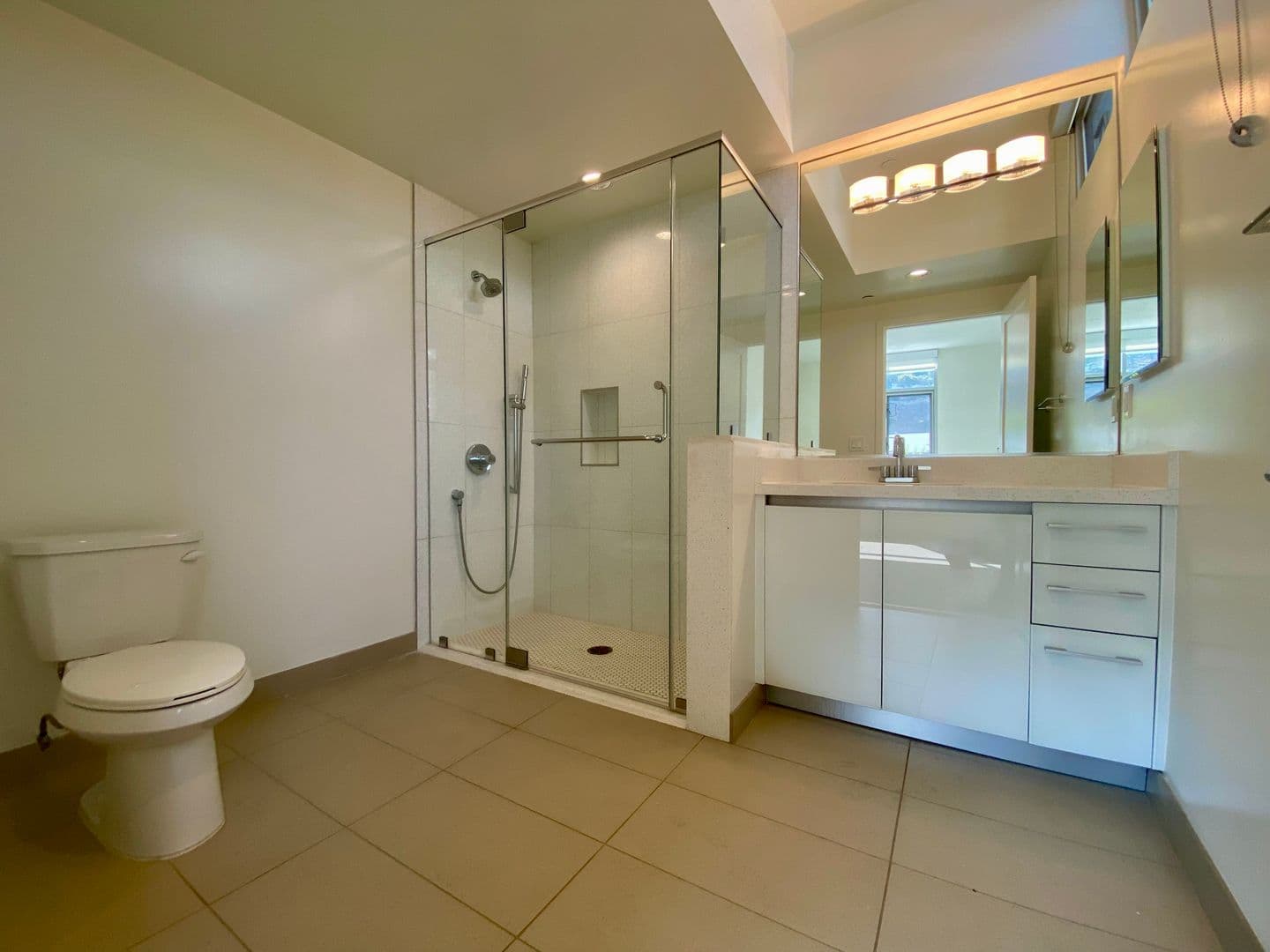 Bel-Air Apartment: 11715 Bellagio Road