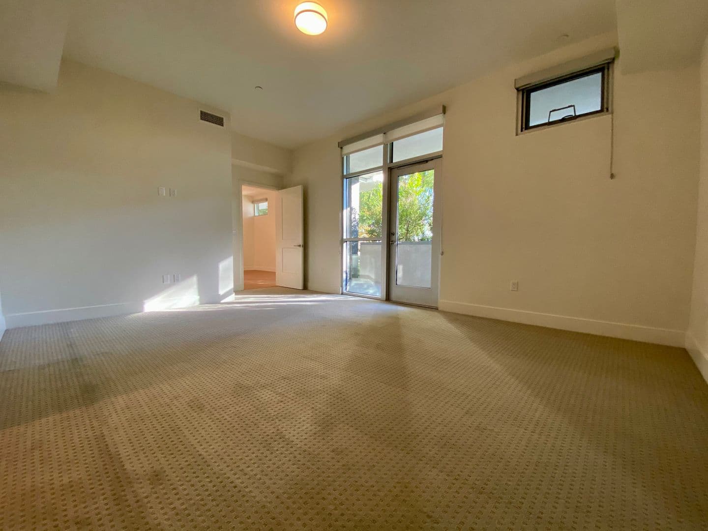 West Hollywood Apartment: 8017 Norton Avenue