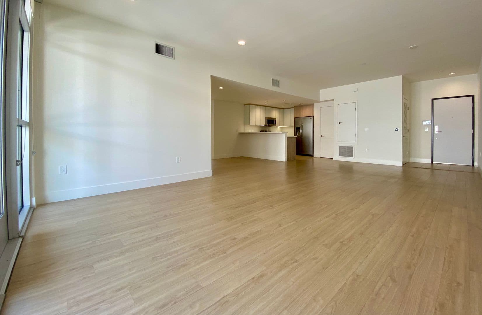 Bel-Air Apartment: 11715 Bellagio Road