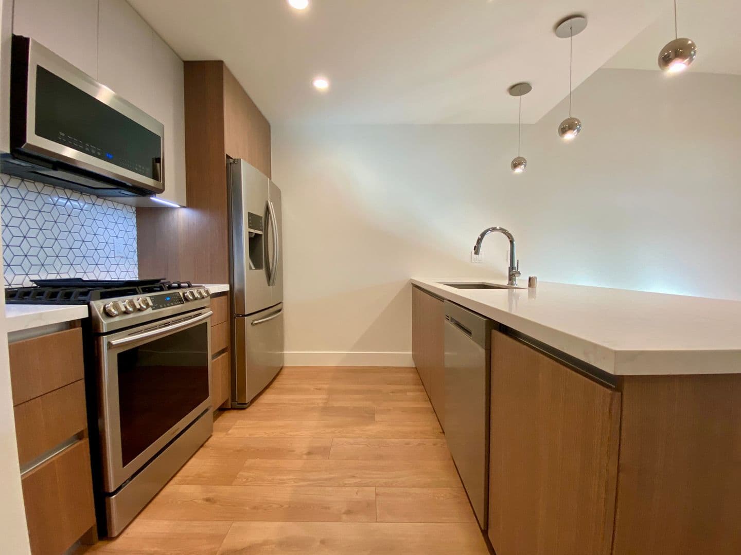 West Hollywood Apartment: 8017 Norton Avenue