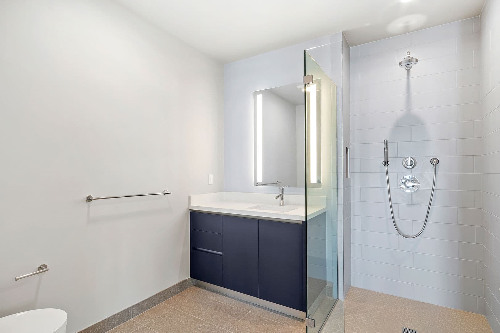 West Hollywood Apartment: 1001 N Fairfax Ave