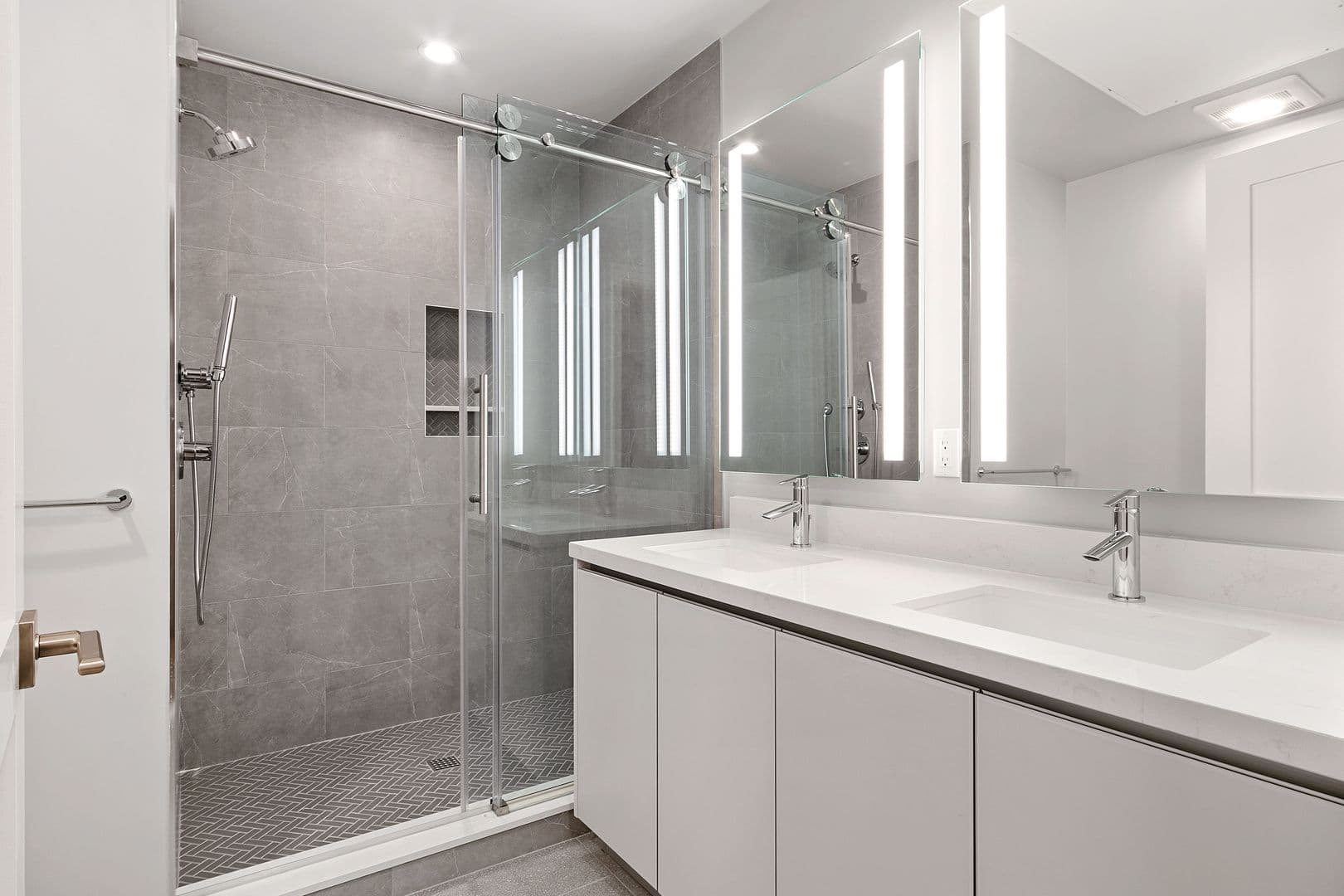 West Hollywood Apartment: 1001 N Fairfax Ave
