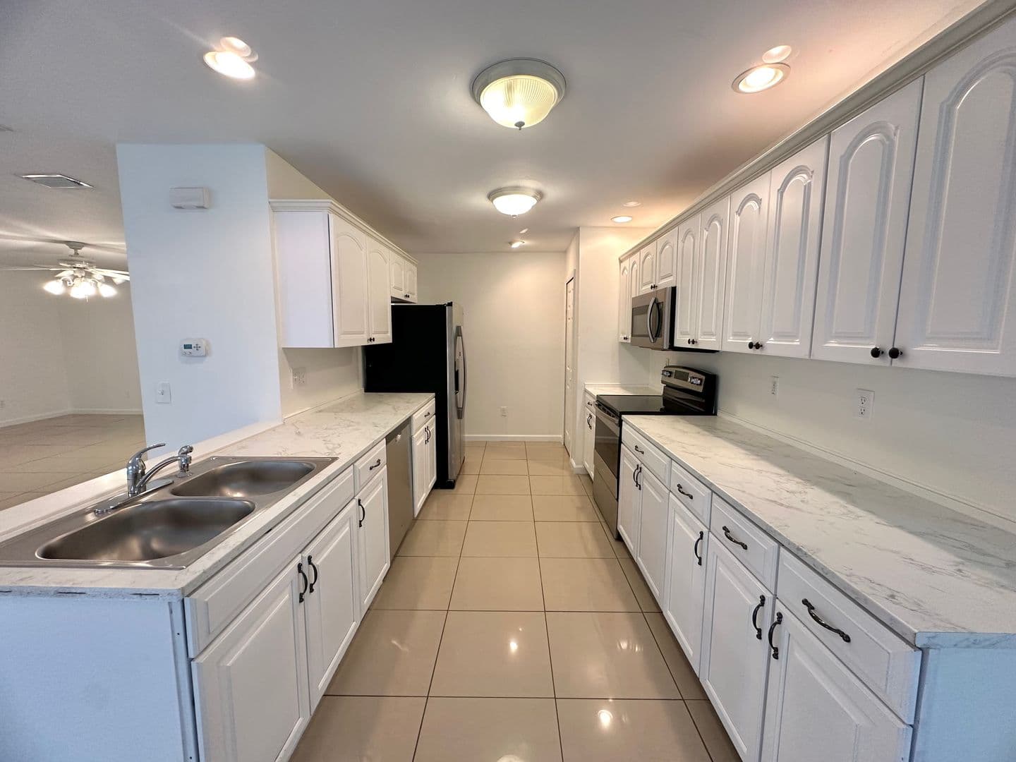 Cape Coral House: 443 Monterey Ave