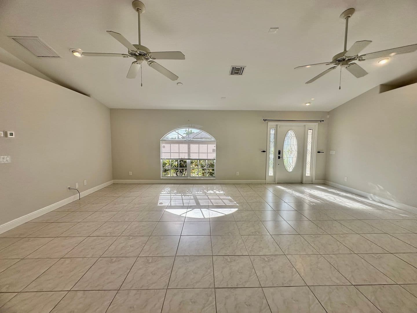 Cape Coral House: 300 SW 24th Pl