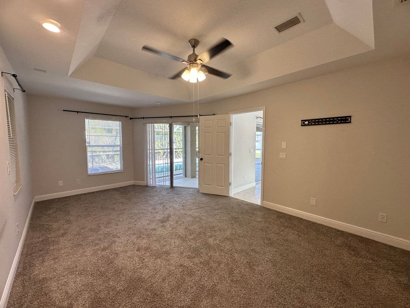 Cape Coral House: 300 SW 24th Pl