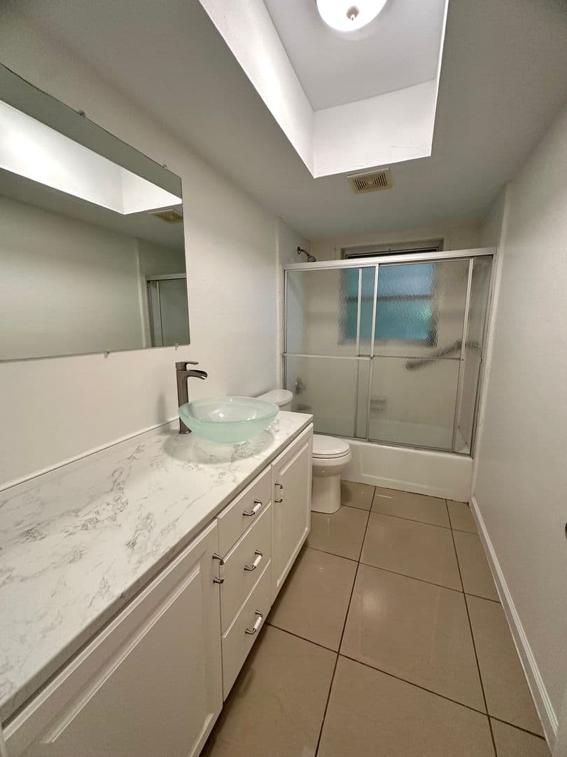 Cape Coral House: 443 Monterey Ave