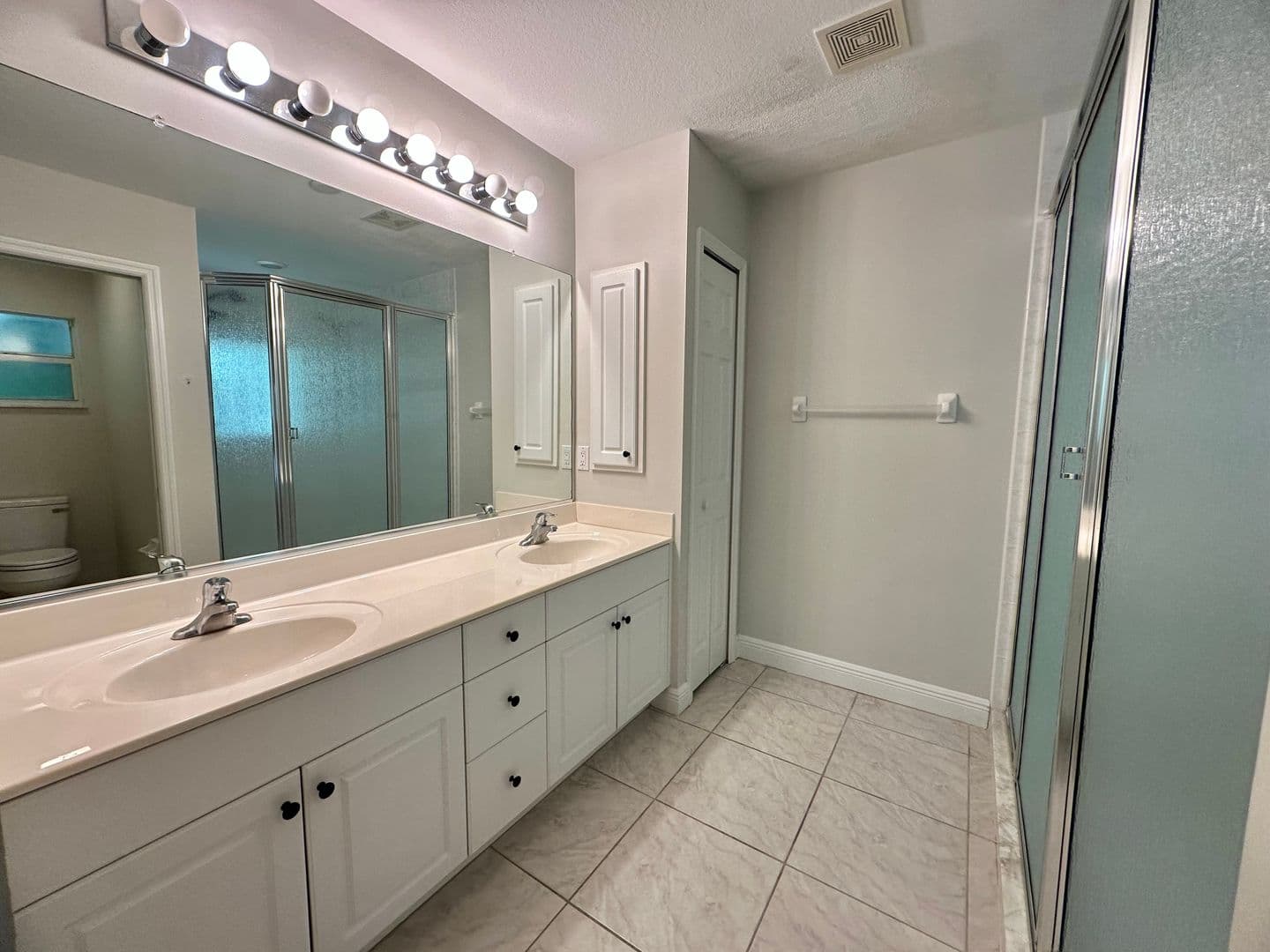Cape Coral House: 300 SW 24th Pl