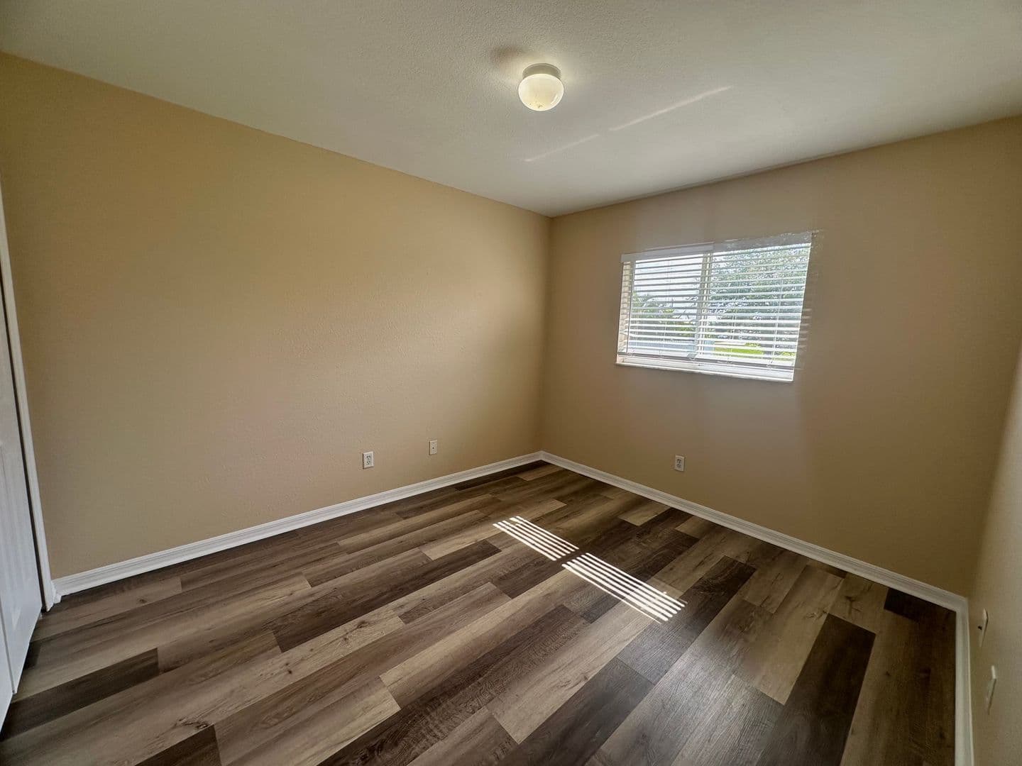 Cape Coral House: 1137 NW Juanita Pl