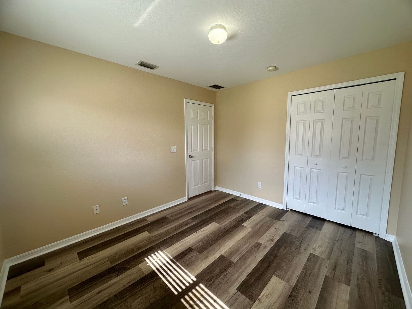 Cape Coral House: 1137 NW Juanita Pl