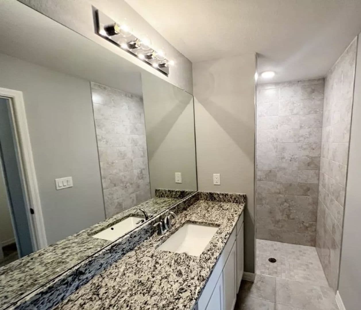 Cape Coral House: 2707 NE 7th Ave