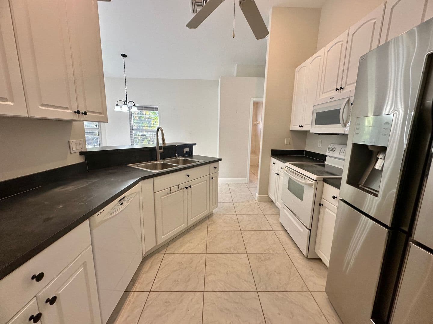 Cape Coral House: 300 SW 24th Pl