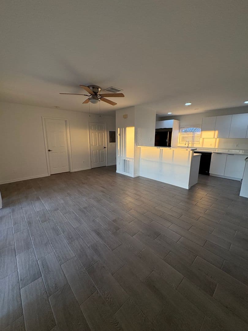 Cape Coral Apartment: 4704 Skyline Blvd