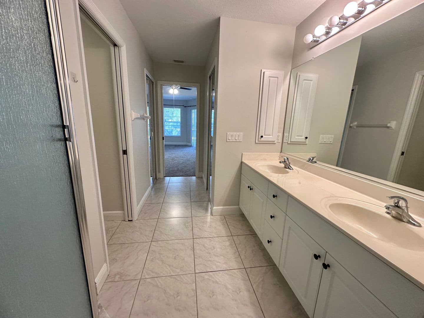 Cape Coral House: 300 SW 24th Pl