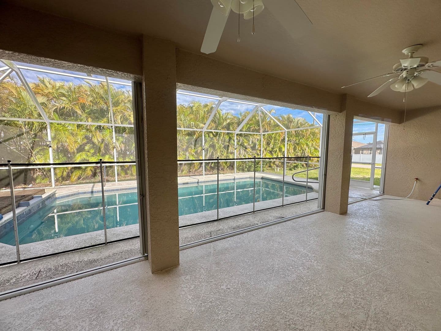 Cape Coral House: 300 SW 24th Pl
