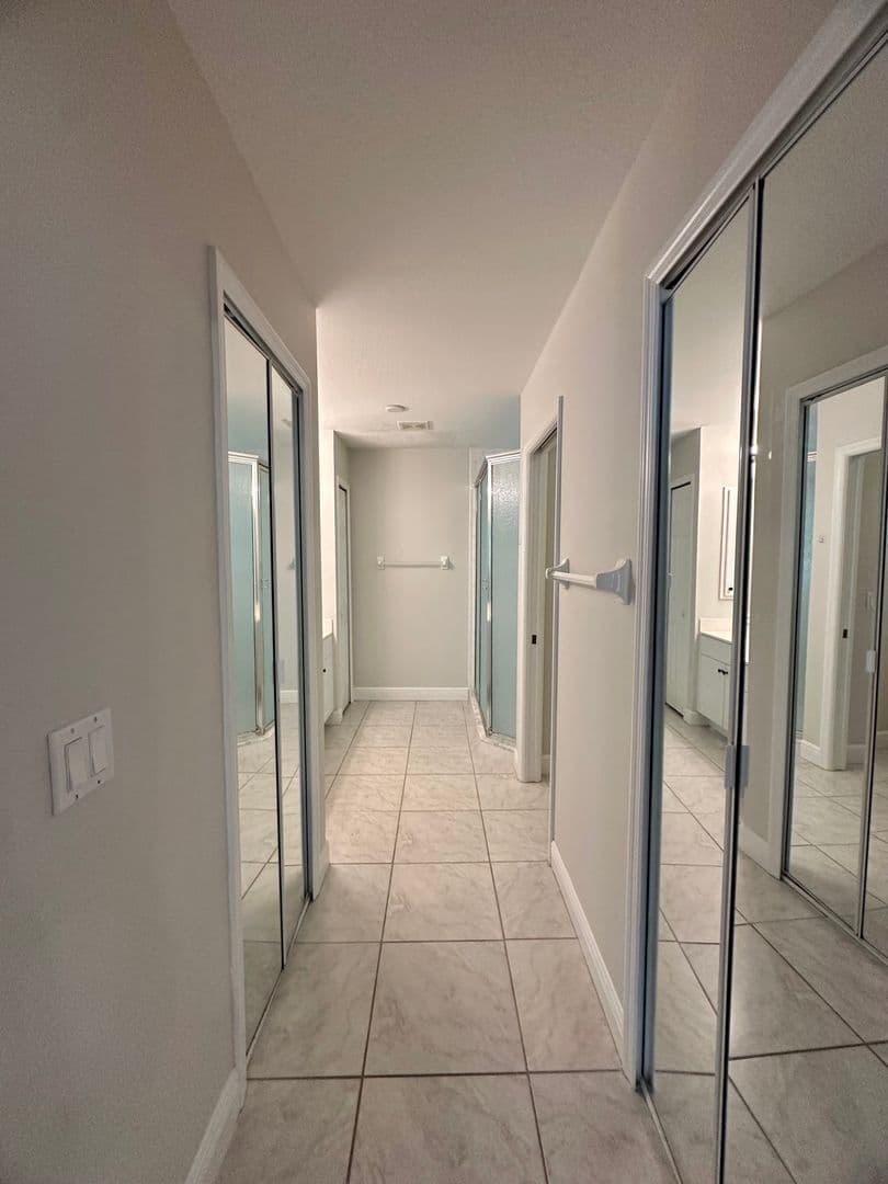 Cape Coral House: 300 SW 24th Pl