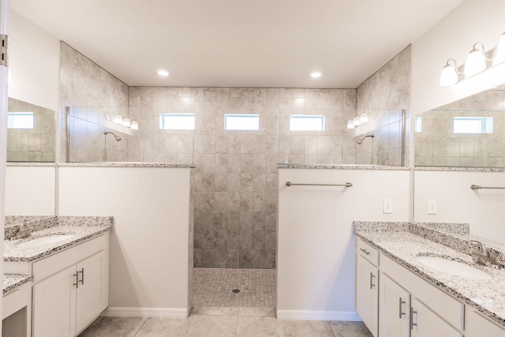 Cape Coral House: 3408 NE 12th Ave