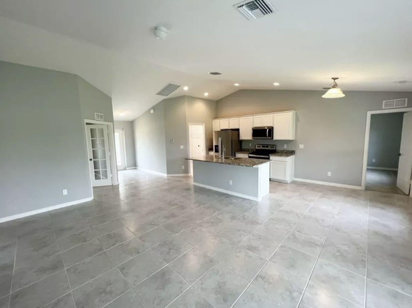 Cape Coral House: 2707 NE 7th Ave