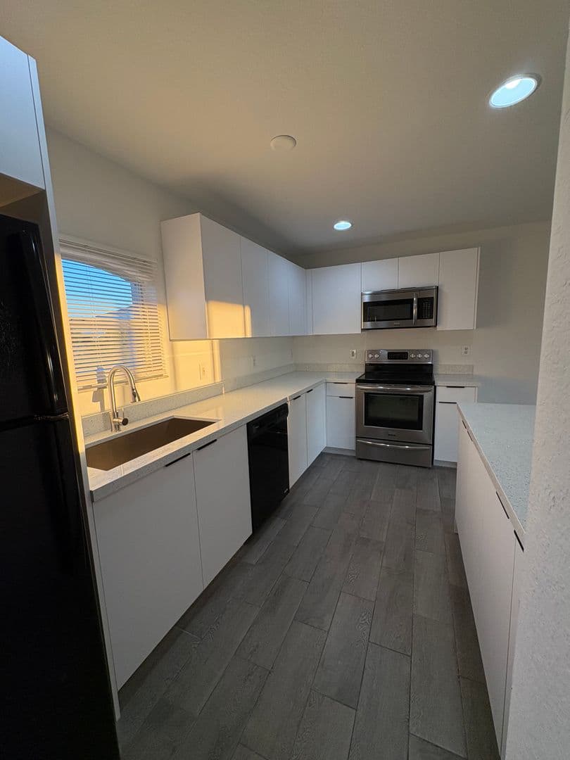Cape Coral Apartment: 4704 Skyline Blvd