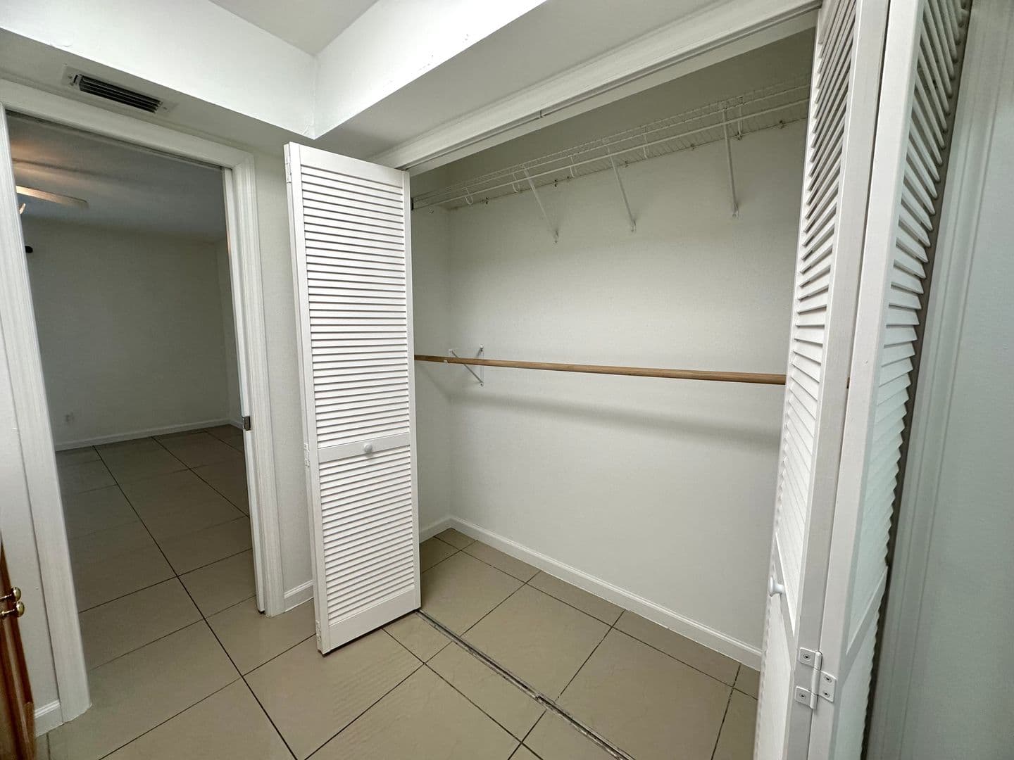 Cape Coral House: 443 Monterey Ave