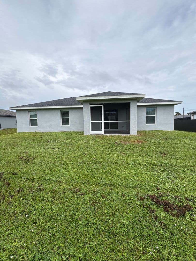 Cape Coral House: 3408 NE 12th Ave